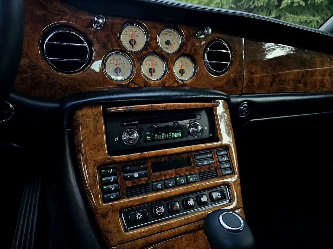 Bentley Arnage 6.8 — фото 16